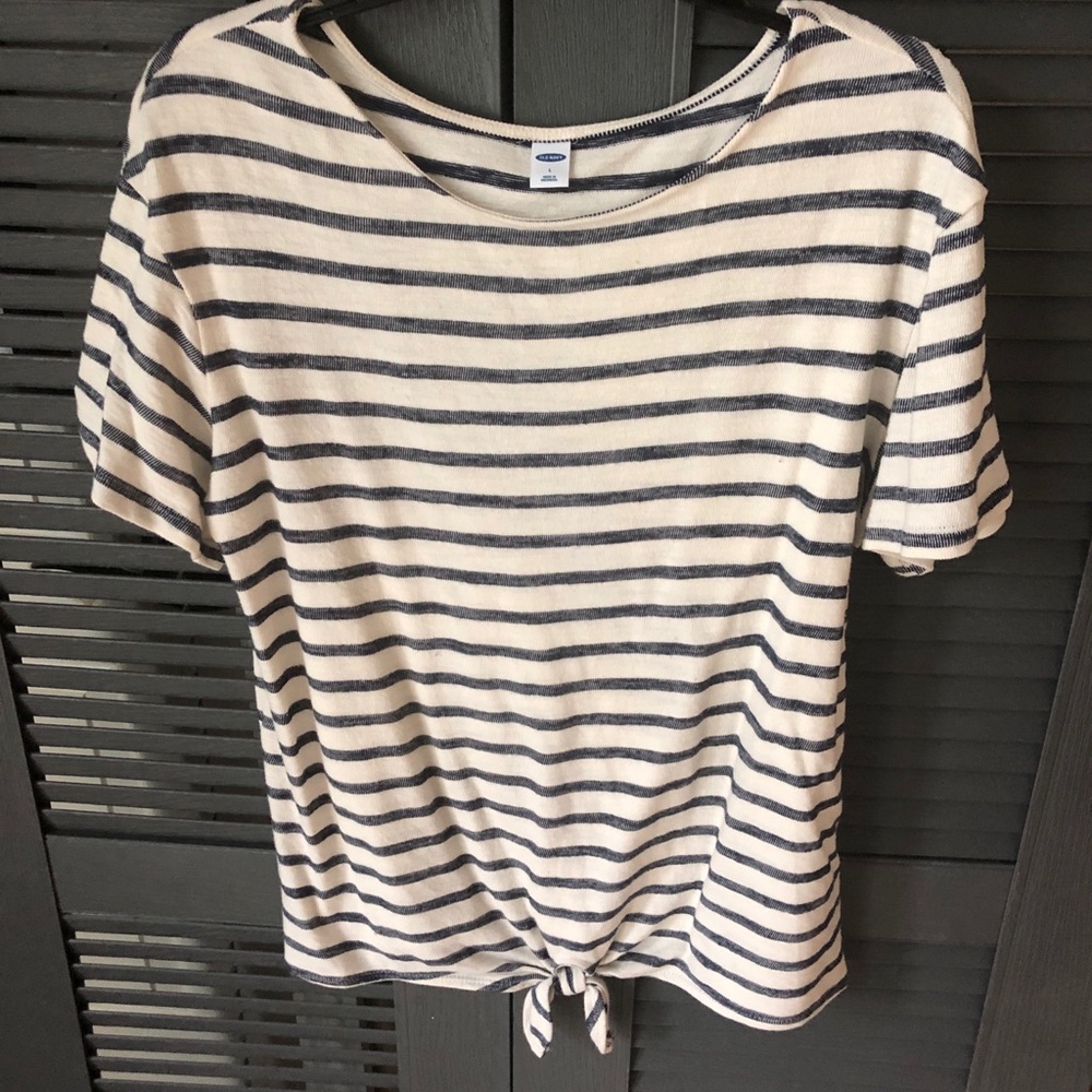 Old Navy striped top